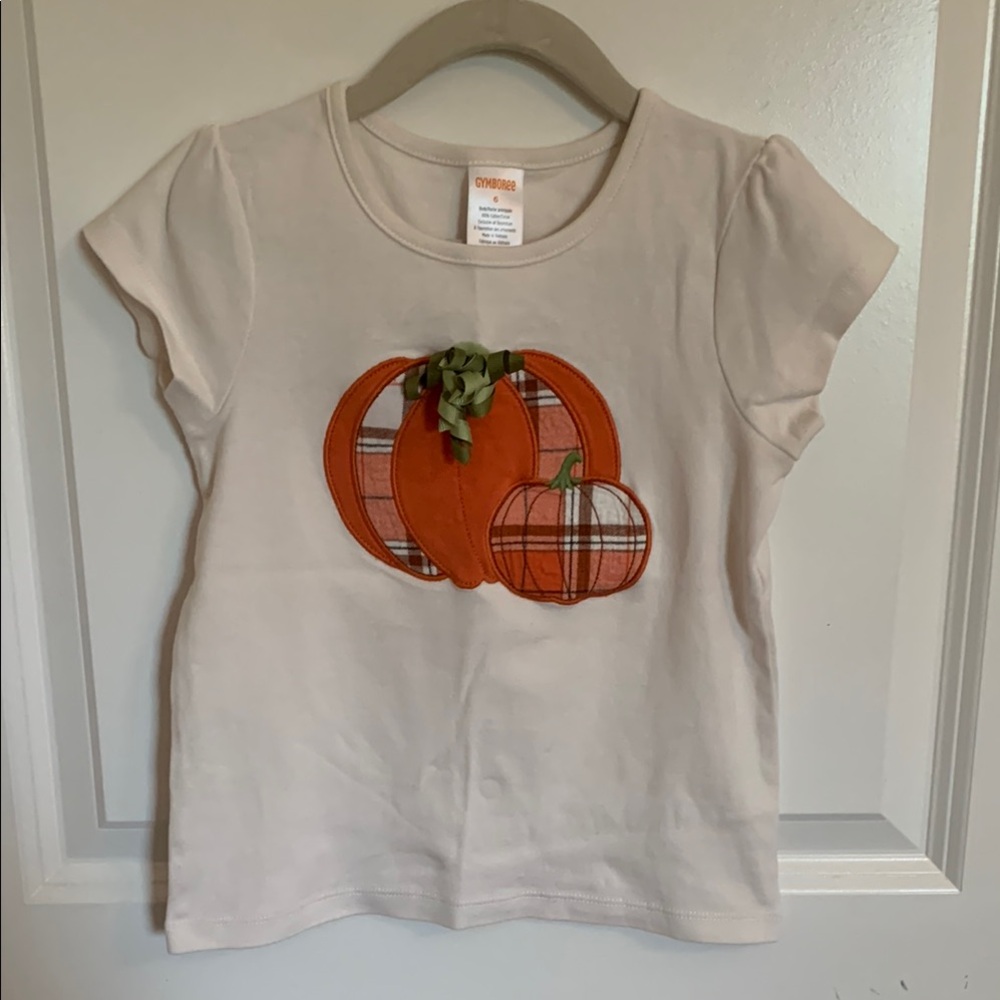Gymboree Cream Tee with Orange Pumpkin Design